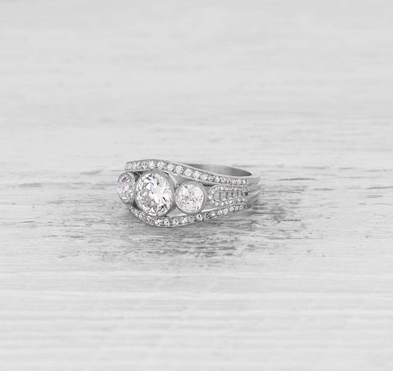 1.01 CARAT DIAMOND ART DECO ENGAGEMENT RING