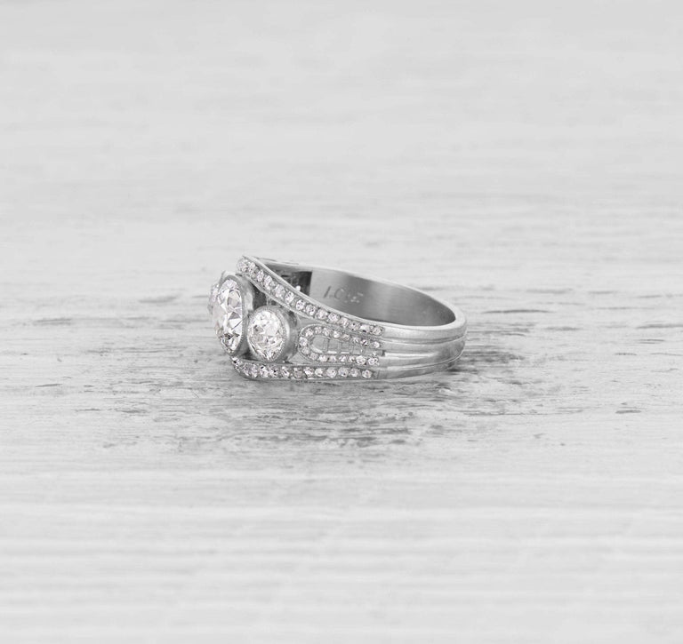 1.01 CARAT DIAMOND ART DECO ENGAGEMENT RING