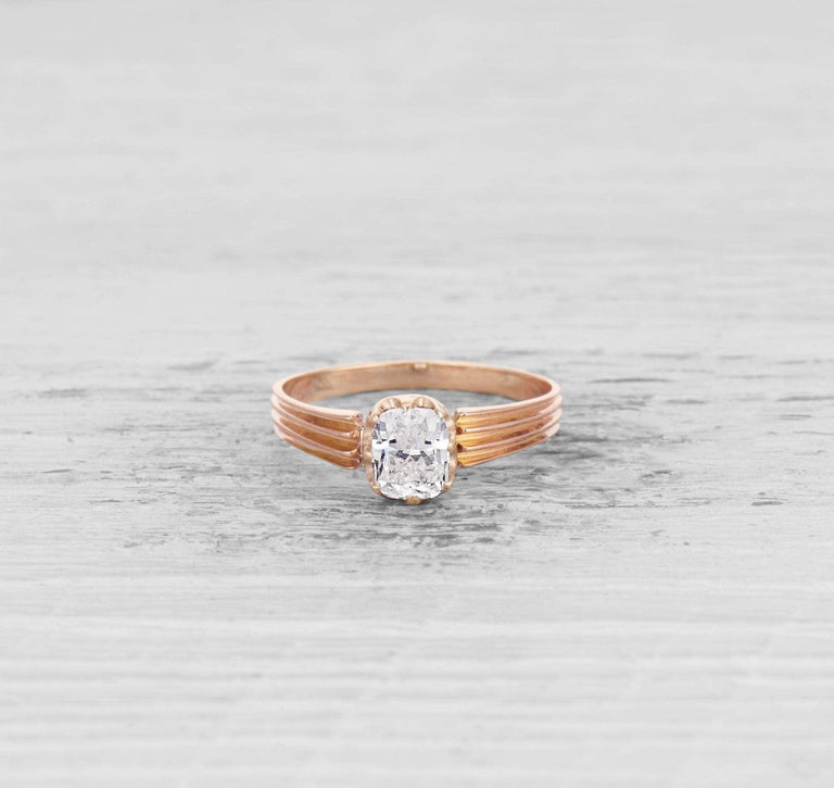 1.03 CARAT ANTIQUE DIAMOND ENGAGEMENT RING