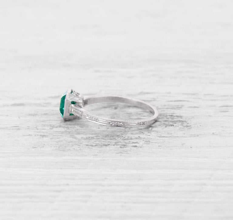 1.05 CARAT ART DECO EMERALD ENGAGEMENT RING