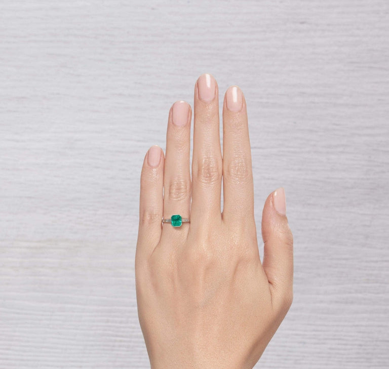 1.05 CARAT ART DECO EMERALD ENGAGEMENT RING