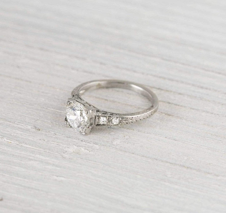1.07 Carat Art Deco Vintage Diamond Engagement Ring