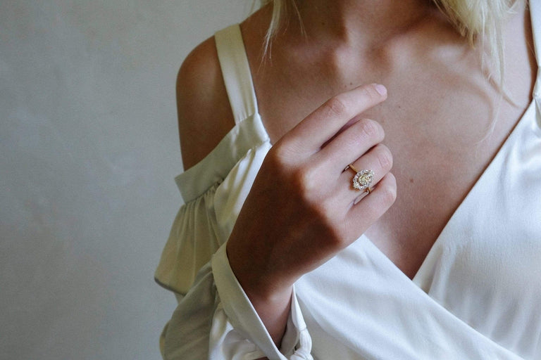 1.10 CARAT ANTIQUE EDWARDIAN DIAMOND ENGAGEMENT RING