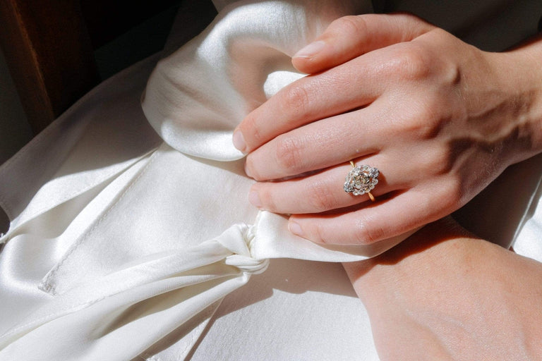 1.10 CARAT ANTIQUE EDWARDIAN DIAMOND ENGAGEMENT RING