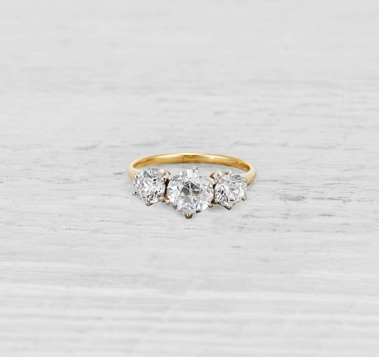 1.11 CARAT DIAMOND VICTORIAN THREE STONE ENGAGEMENT RING