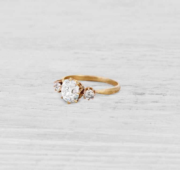 1.46 CARAT ANTIQUE DIAMOND ENGAGEMENT RING