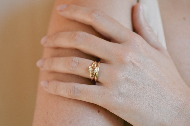 1.50ct Emerald Cut Engagement Ring with Baguette Diamonds | Luma