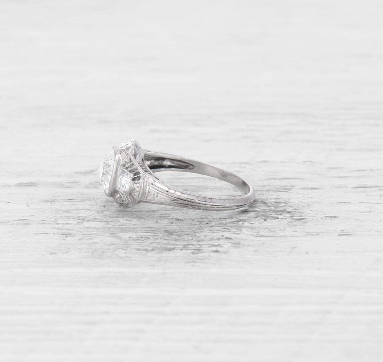 1.55 CARAT ART DECO DIAMOND RING