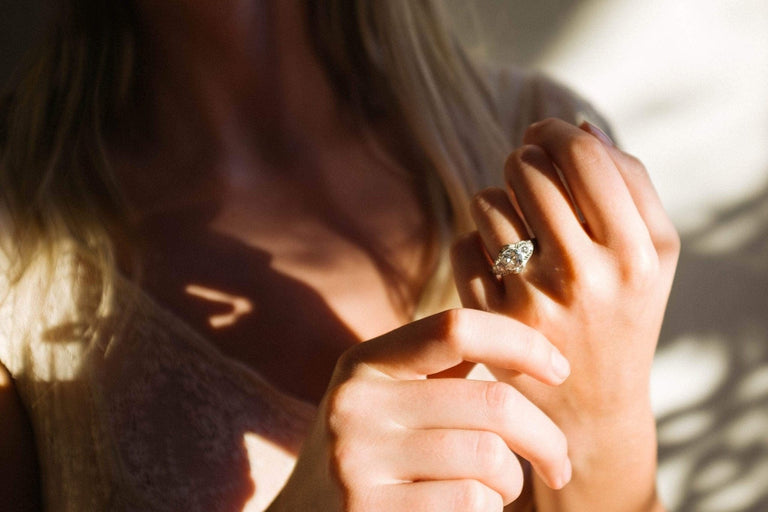 1.55 CARAT ART DECO DIAMOND RING