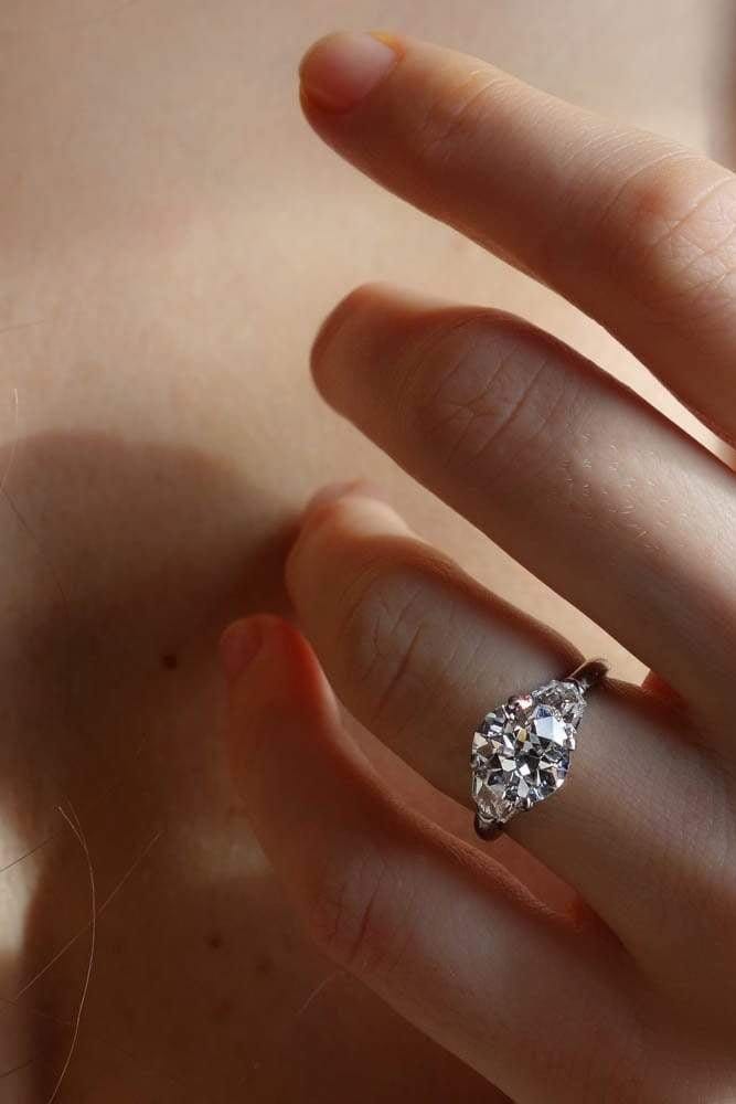 2.01 CARAT CARTIER VINTAGE DIAMOND ENGAGEMENT RING