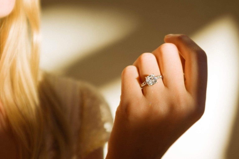 2.02 CARAT ART DECO DIAMOND ENGAGEMENT RING