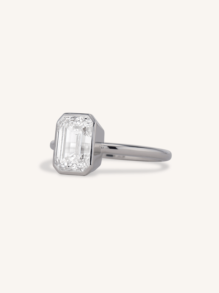 2.80 Carat Emerald Cut Diamond 18k Gold Solitaire Bezel Set Engagement Ring