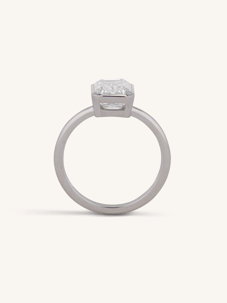 2.80 Carat Emerald Cut Diamond 18k Gold Solitaire Bezel Set Engagement Ring