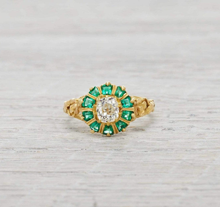 .55 Carat Vintage Diamond and Emerald Gold Ring