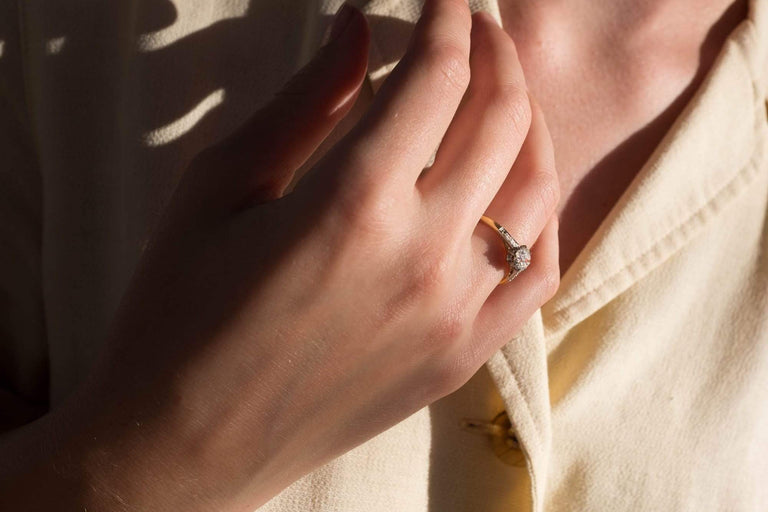 .86 CARAT EDWARDIAN DIAMOND ENGAGEMENT RING