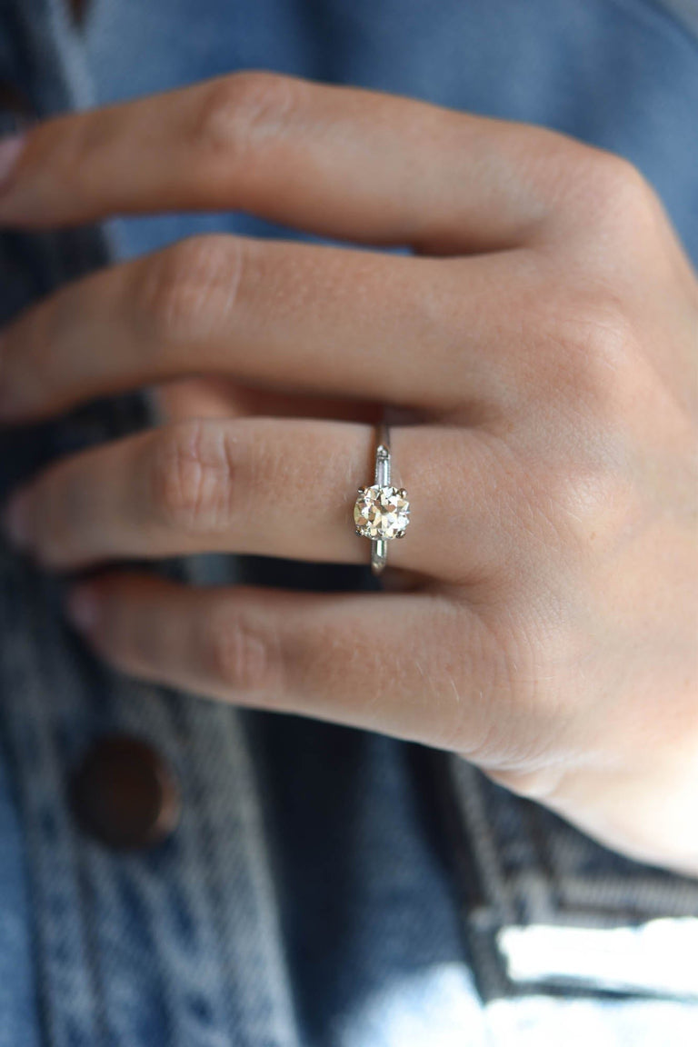Art Deco 1.05 Carat Transitional Cut Diamond Platinum Vintage Engagement Ring
