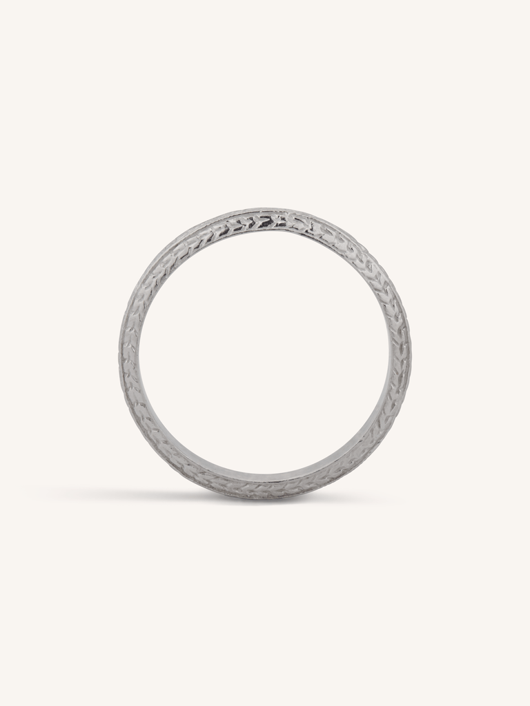 Art Deco Platinum Interlaced Scroll Engraved Vintage Wedding Band - Size 4 profile