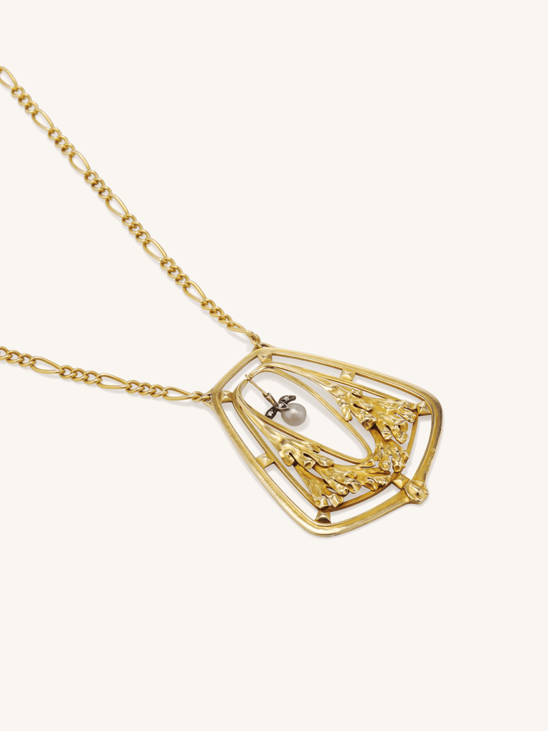 Art Nouveau 18K gold necklace by Edgar Brandt with pearl and diamond flower pendant, France circa 1900