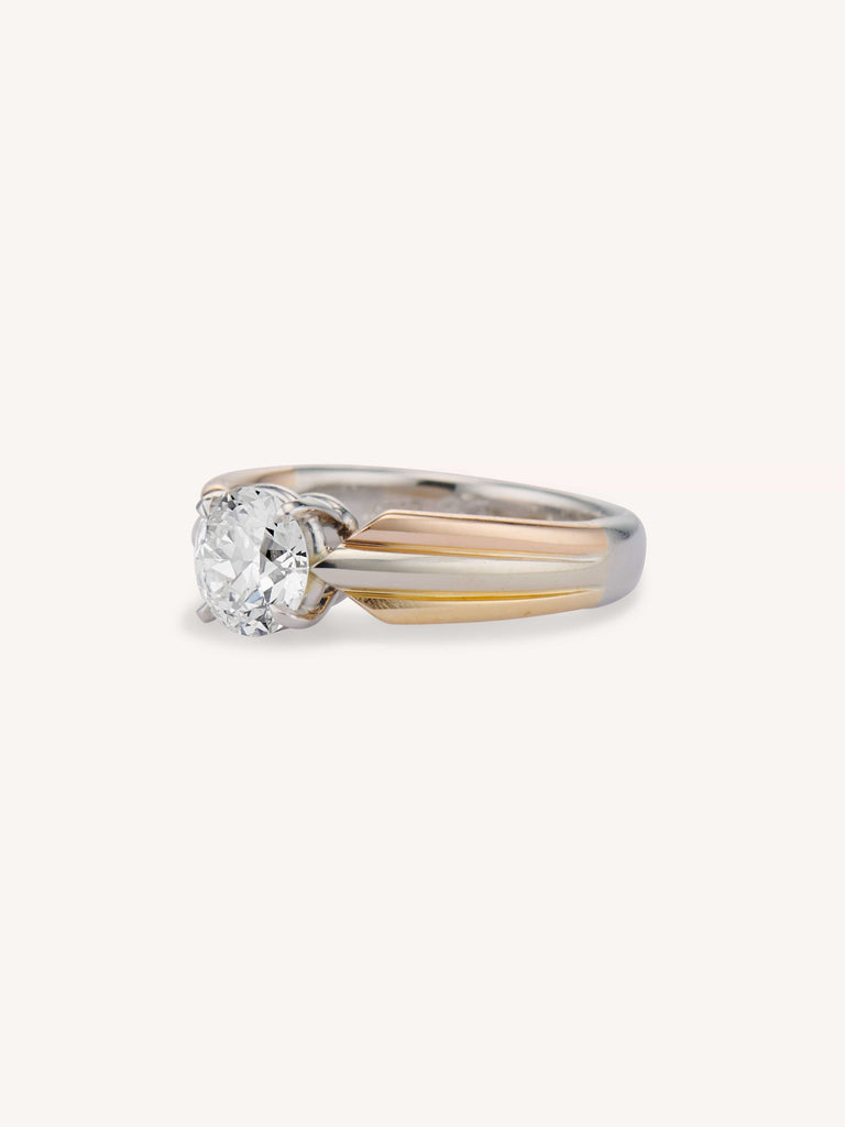 Cartier Mid-Century 1.08 Carat Round Brilliant Cut Diamond Vintage Engagement Ring - side