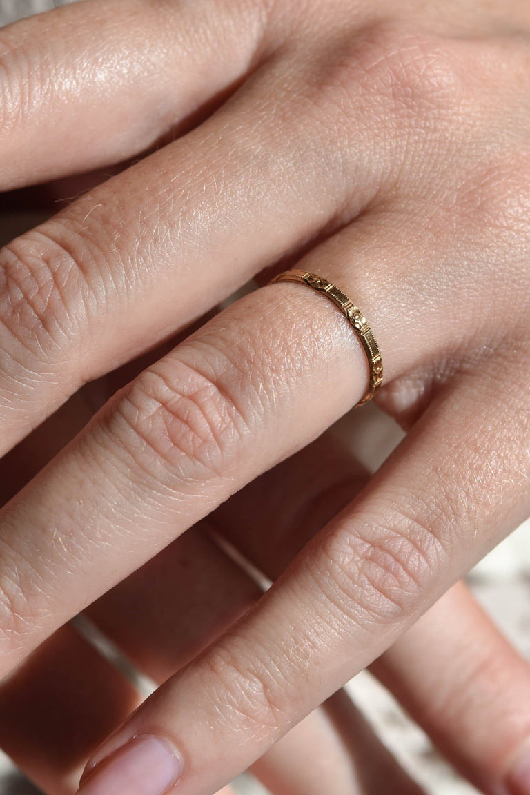 Edwardian Floral Engraved Antique Band - Size 5.25 on a hand