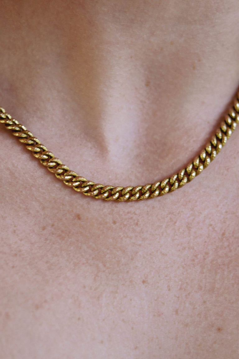 Late Georgian–Early Victorian 18k hammered hollow Albert chain with original antique clasp 4