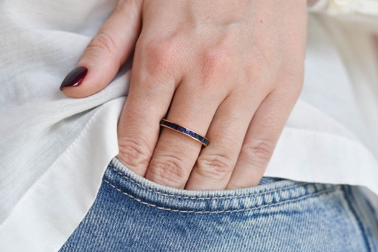 Oscar Heyman 2.66 Carat Sapphire & 18K Gold Vintage Eternity Band - Size 8