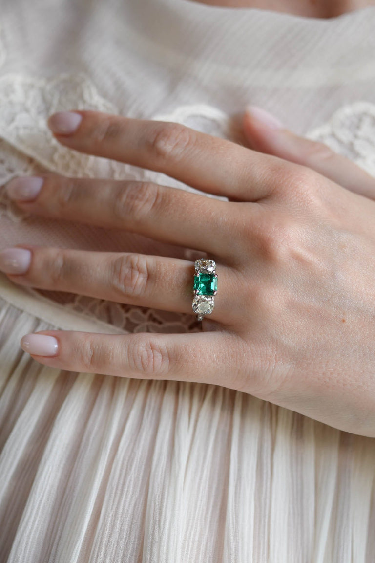 Tiffany & Co. Art Deco 1.53 Carat Colombian Emerald and Old Mine Diamond Antique Engagement Ring
