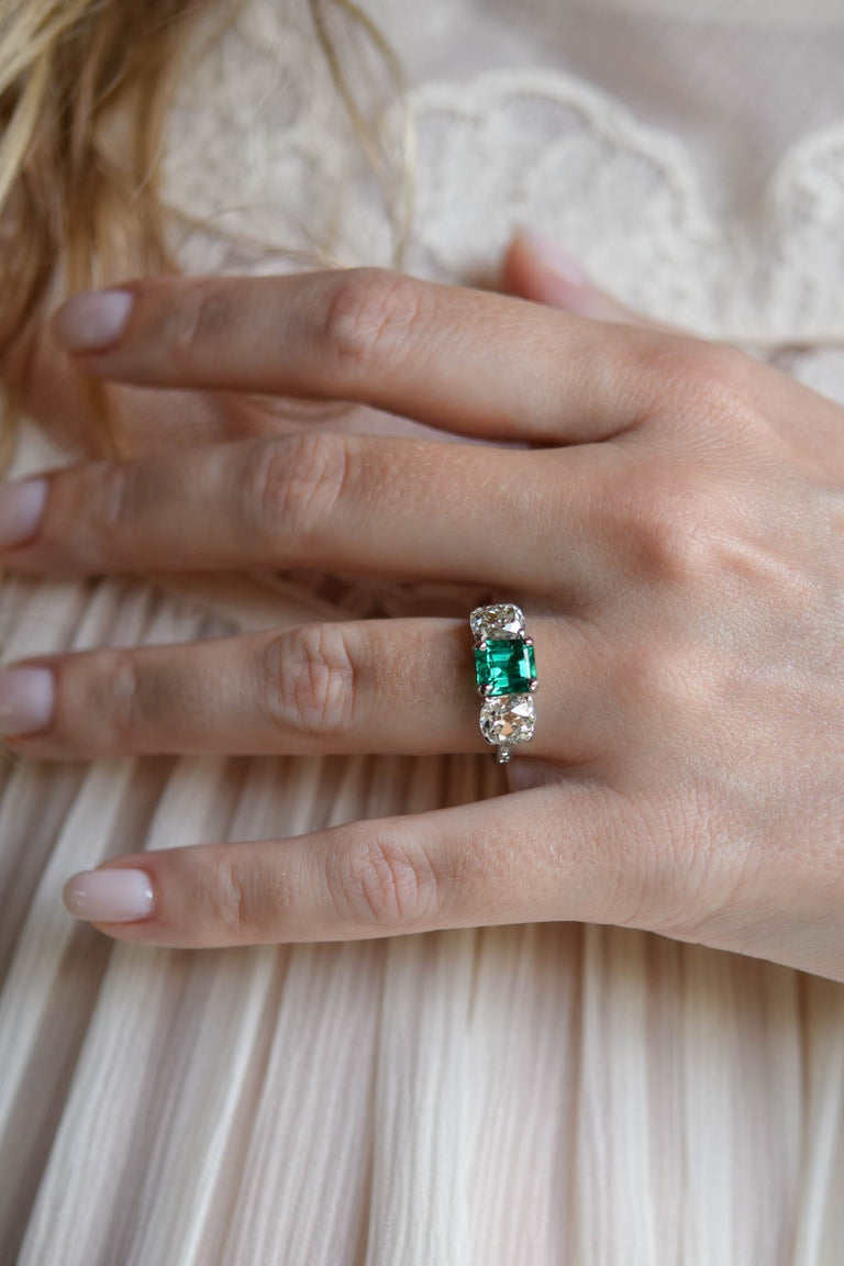 Tiffany & Co. Art Deco 1.53 Carat Colombian Emerald and Old Mine Diamond Antique Engagement Ring