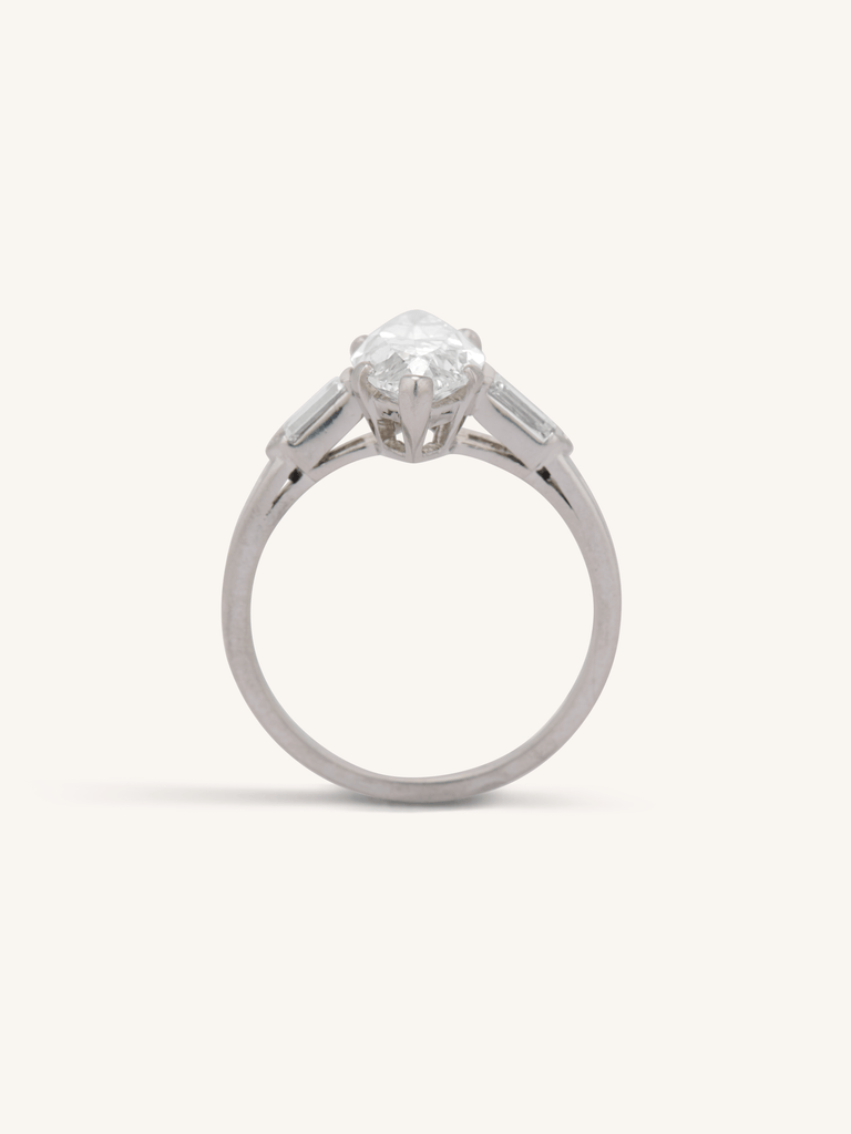 Tiffany & Co. Mid-Century 2.65 Carat Marquise Cut Diamond Vintage Engagement Ring Profile