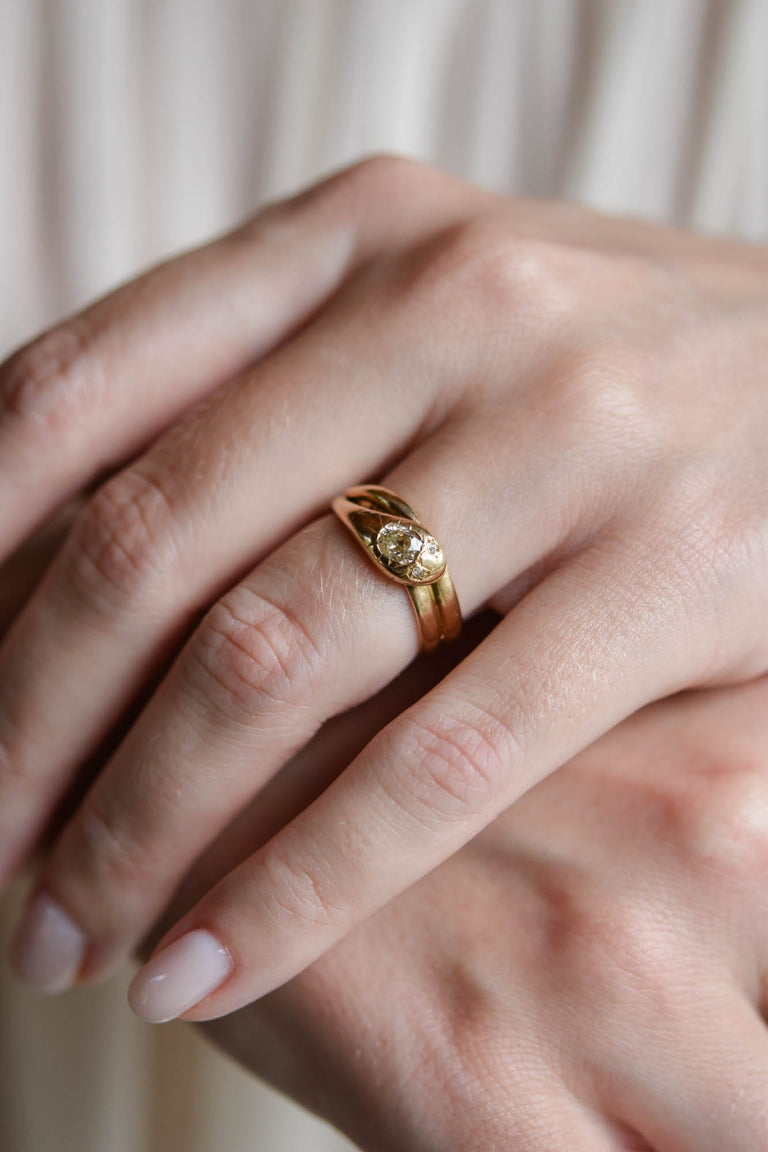 Victorian Diamond 18k Yellow Gold Antique Snake Ring
