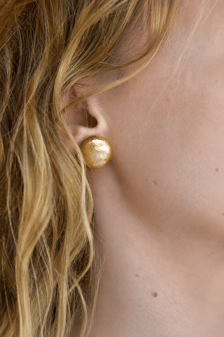 Vintage Hammered Dome 18K Yellow Gold Stud Earrings