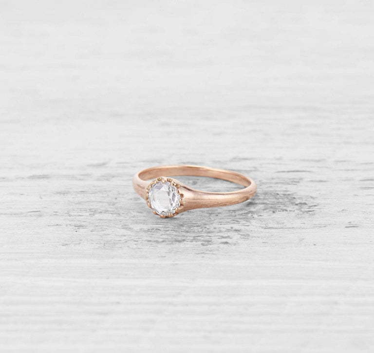 ANTIQUE DIAMOND ENGAGEMENT RING