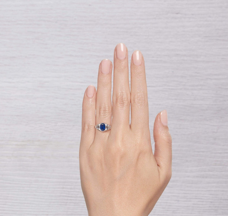 ANTIQUE EDWARDIAN SAPPHIRE AND DIAMOND ENGAGEMENT RING