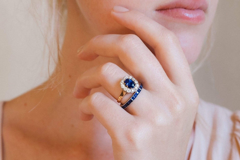 ANTIQUE VICTORIAN SAPPHIRE AND DIAMOND RING