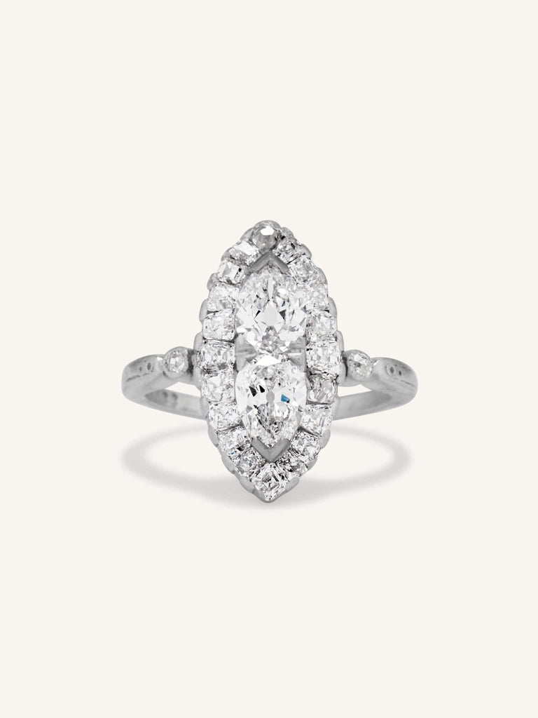 Art Deco 1.00 Carat Pear Cut Diamond Vintage Ring