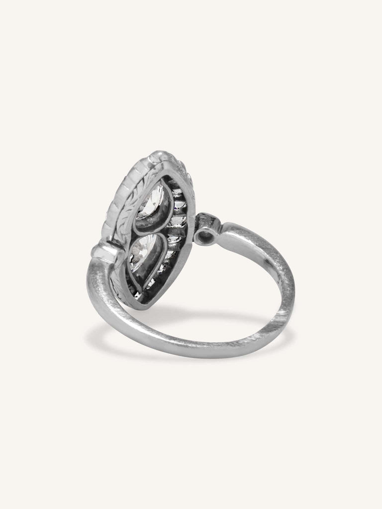 Art Deco 1.00 Carat Pear Cut Diamond Vintage Ring