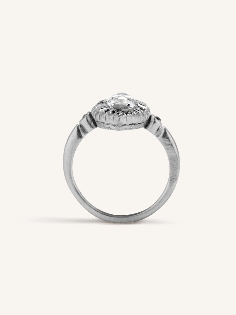 Art Deco 1.00 Carat Pear Cut Diamond Vintage Ring