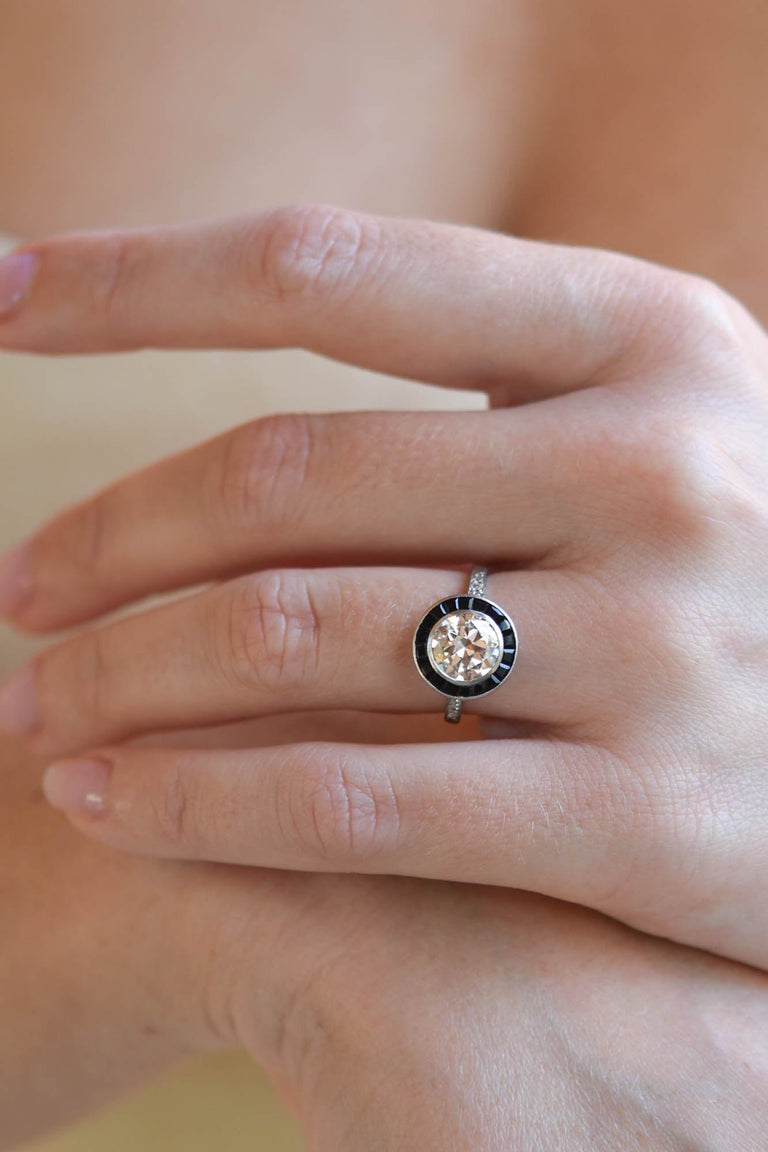 Art Deco 1.60 Carat Old European Cut Diamond Onyx Halo Vintage Engagement Ring, France