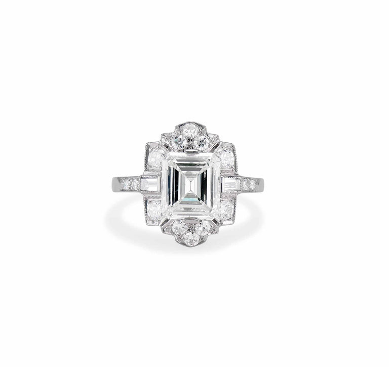 Art Deco 2.00 Carat Emerald Cut Diamond Engagement Ring