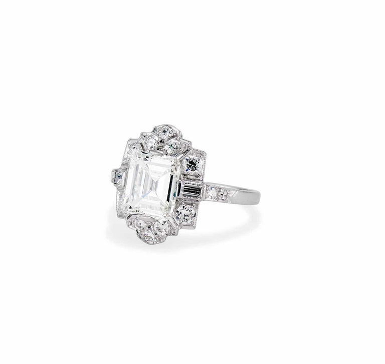 Art Deco 2.00 Carat Emerald Cut Diamond Engagement Ring