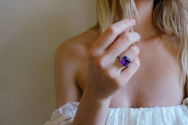 ART DECO AMETHYST AND DIAMOND COCKTAIL RING