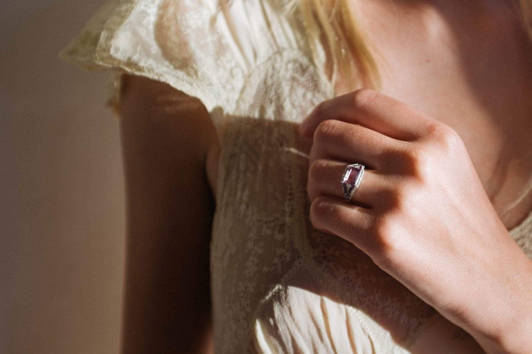 ART DECO AMETHYST AND DIAMOND ENGAGEMENT RING