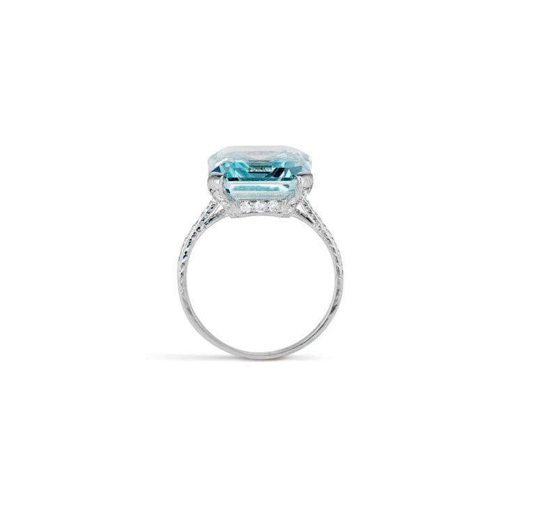 Art Deco Aquamarine and Diamond Ring
