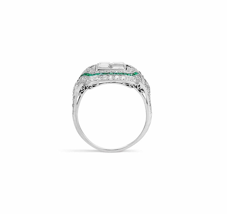 Art Deco Carre Cut Diamond & Emerald Ring