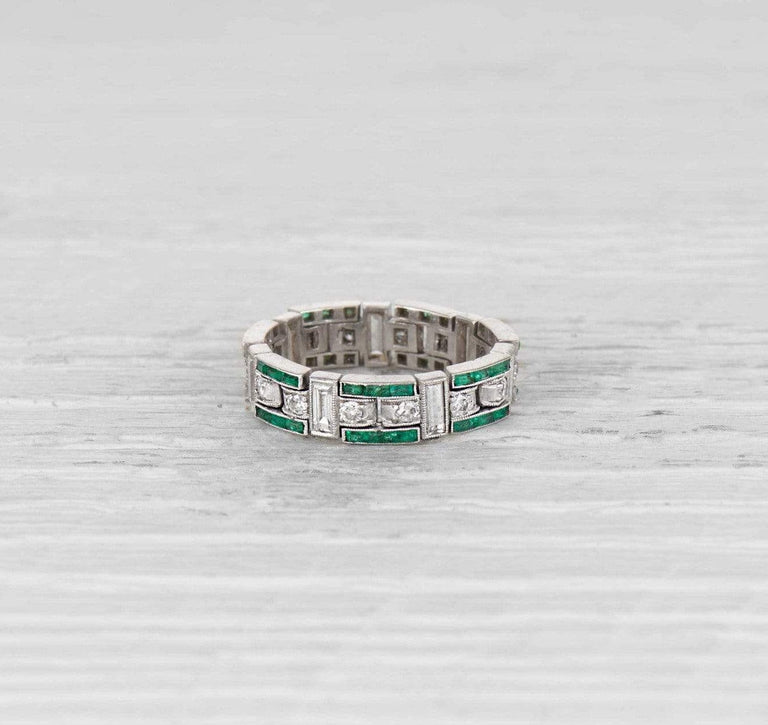 Art Deco Chain Link Diamond and Emerald Band
