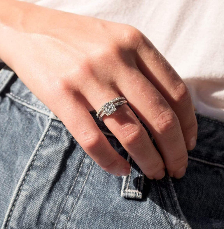 ART DECO DIAMOND  AND PLATINUM ETERNITY BAND