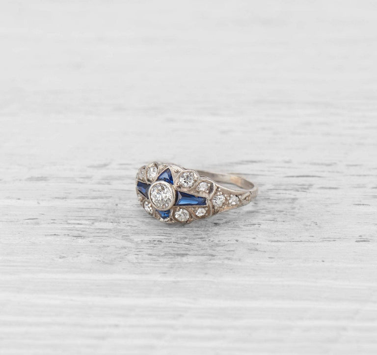 ART DECO DIAMOND AND SAPPHIRE ENGAGEMENT RING