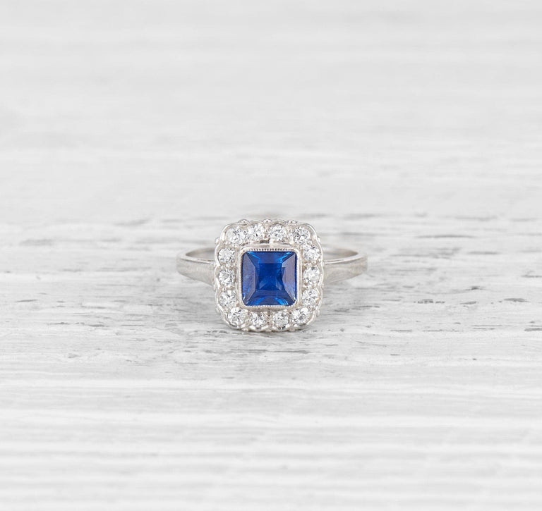 ART DECO SAPPHIRE AND DIAMOND ENGAGEMENT RING