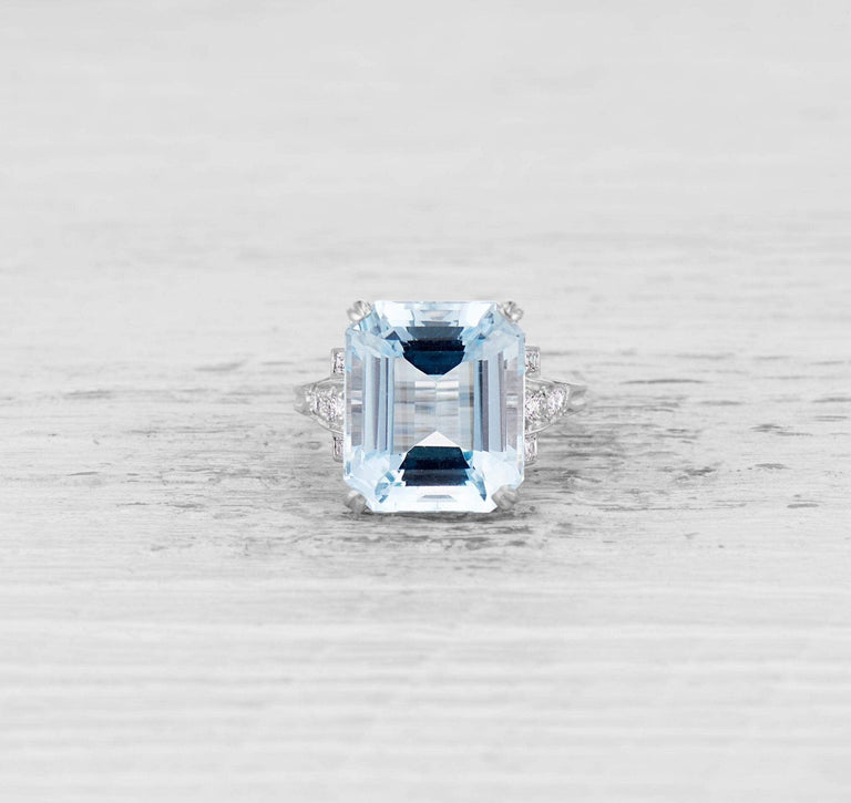 ART DECO TIFFANY & CO AQUAMARINE AND DIAMOND COCKTAIL RING