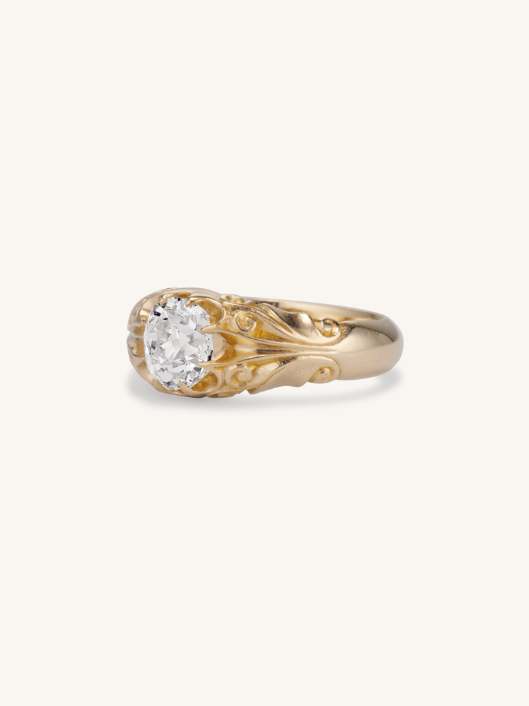 Art Nouveau 1.41 Carat Old Mine Cut Diamond Carved Gold Antique Engagement Ring